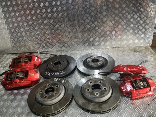 Jeep grand cherokee wk2 srt brakes