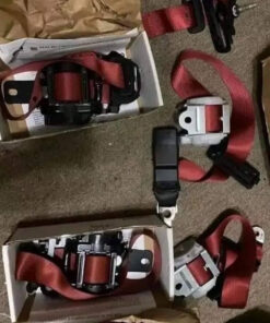 Hellcat Red Seatbelts